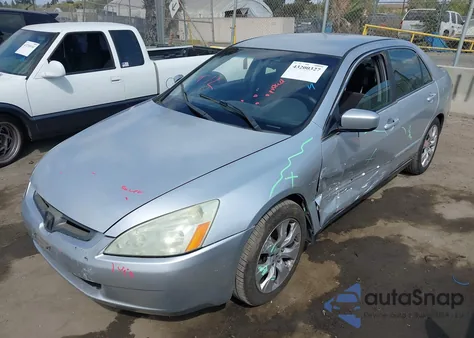 2003 Honda Accord 2.4 Lx из США, поврежденный, VIN 1HGCM56363A117985